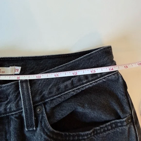 Levi’s 80s Mom Jean Vintage Premium Denim Size 28 Black Normcore Classic - Picture 6 of 11